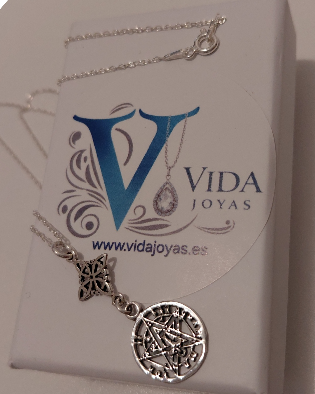 Collar Doble Protección Nudo de Bruja y Tetragramatón de Plata de Ley