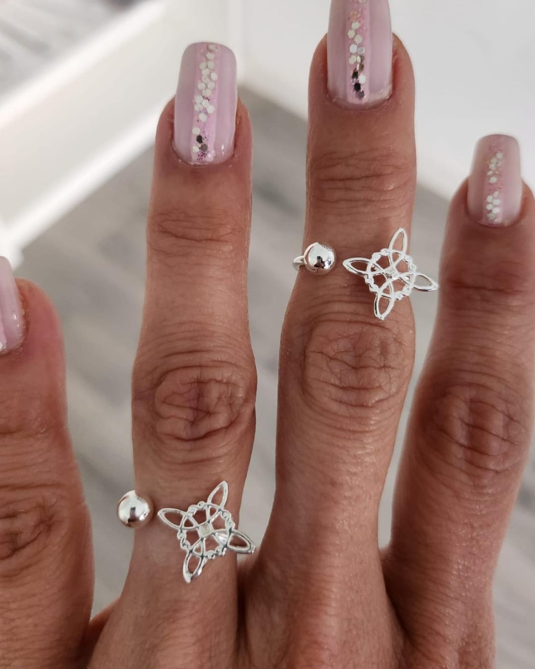Anillo Nudo de Bruja Ajustable de Plata de Ley
