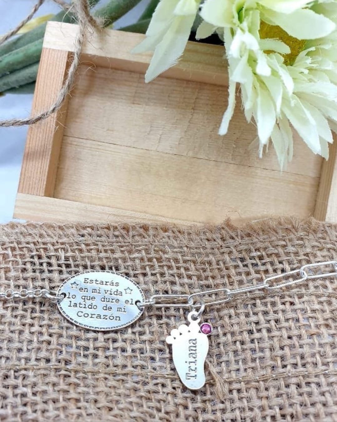 Pulsera Maternidad Pie de Bebé y Frase Personalizada
