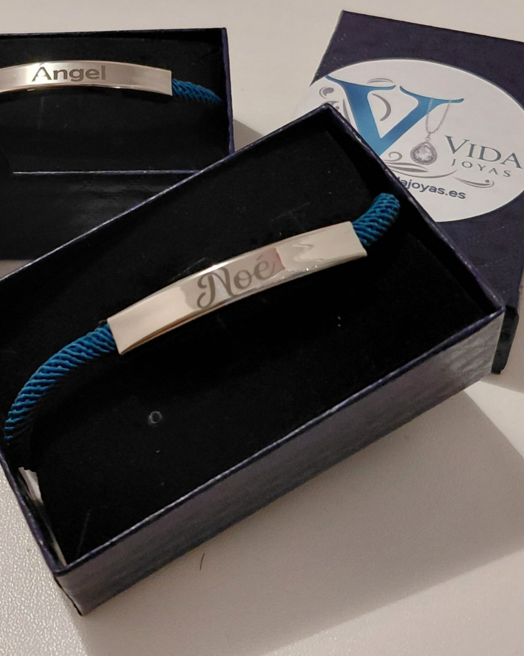 Pulsera Cordón Náutico con Placa Grabada · Acero