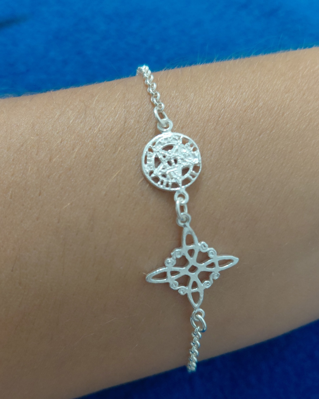Pulsera Doble Protección de Plata de Ley, Nudo de Bruja y Tetragramatón