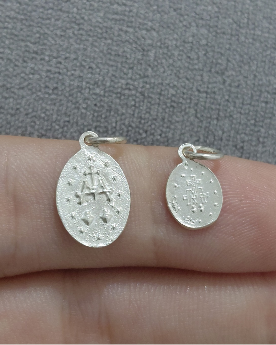 Medalla Virgen Milagrosa de Plata de Ley