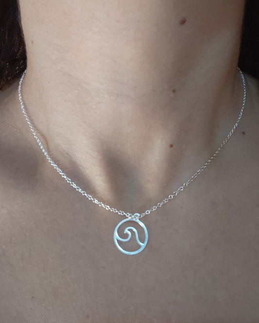 Collar Ola de Mar de Plata de Ley