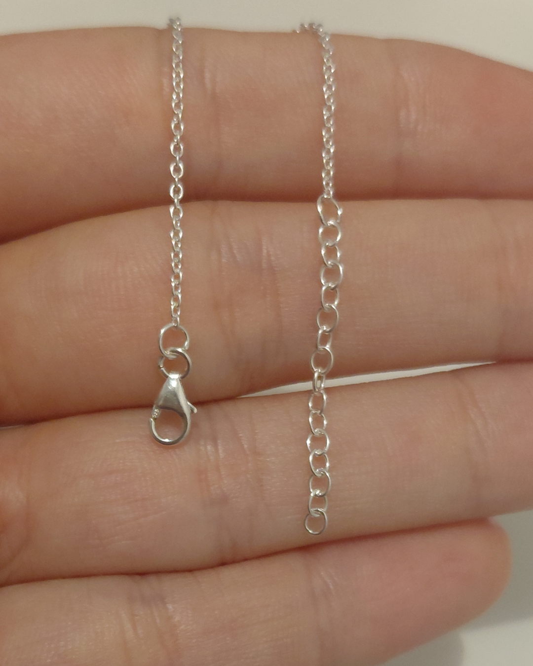 Pulsera Doble Protección Nudo de Bruja y Tetragramatón de Plata de Ley