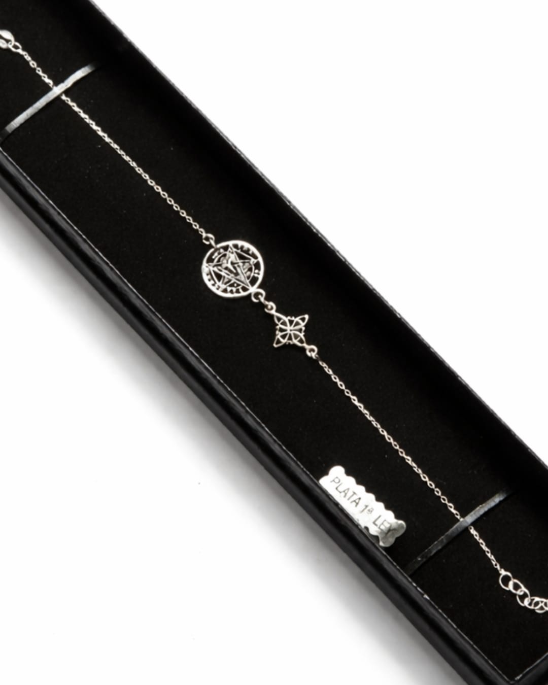 Pulsera Nudo de Bruja y Tetragramatón de Plata de Ley