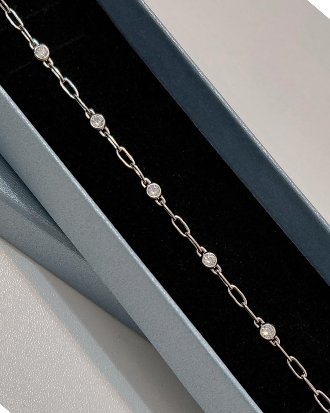 Pulsera cadeneta con circonitas
