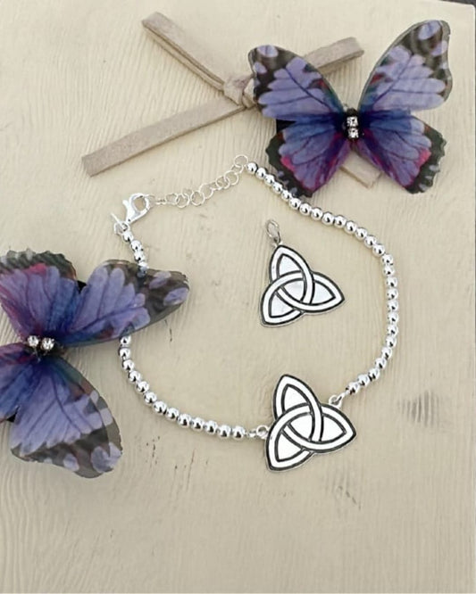 Conjunto Pulsera Bolitas Nudo de Bruja + Colgante