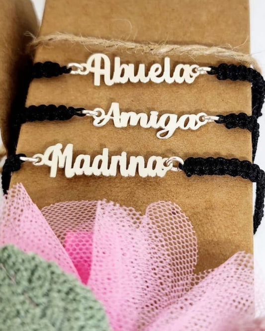 Pulsera Macramé con Nombre Personalizada
