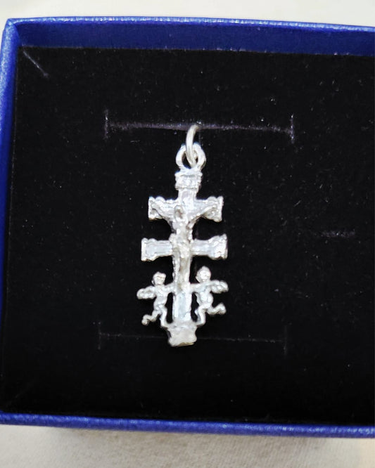 Colgante Cruz de Caravaca en Plata