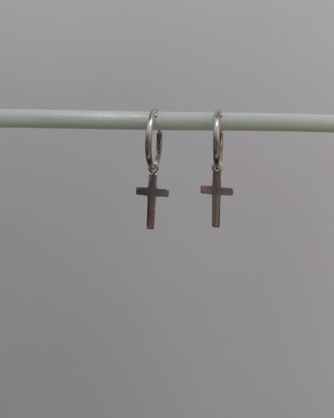 Aritos Cruz en Plata