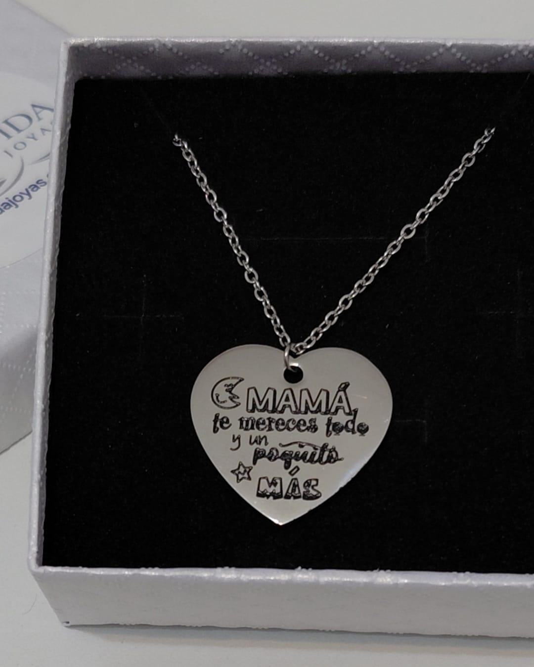 Collar Corazón Mamá o Abuela con Dedicatoria