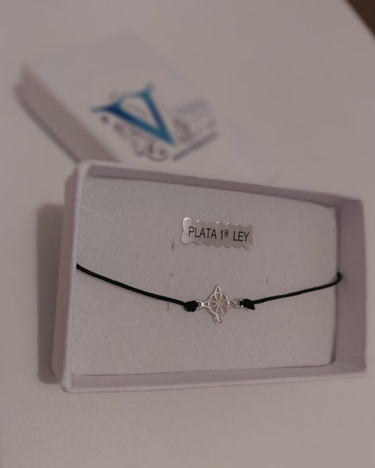 Pulsera Hilo Negro Nudo de Bruja